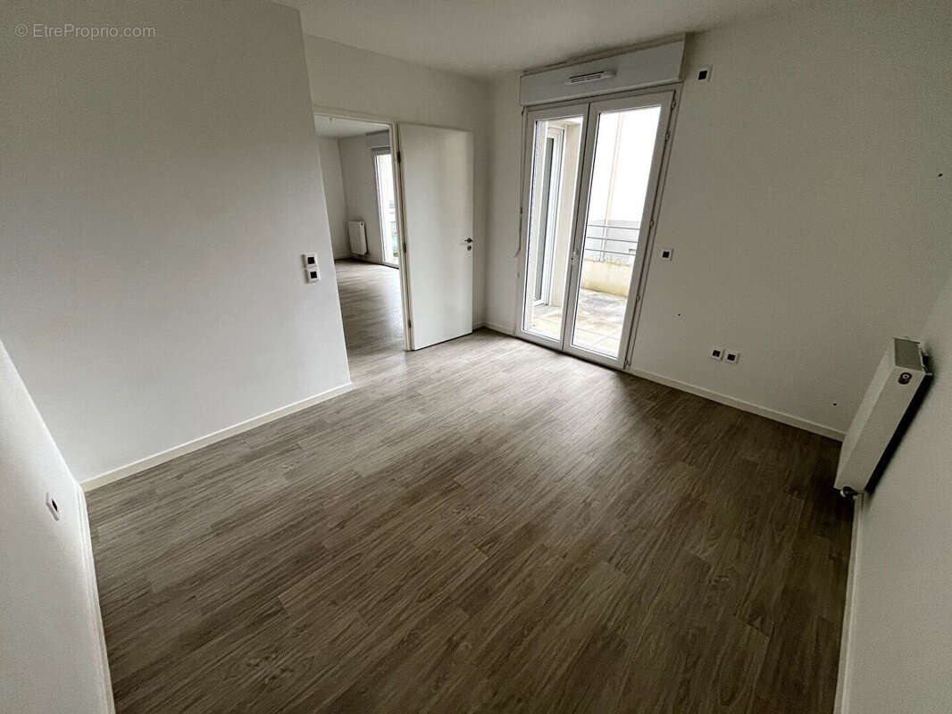 Appartement à HARDRICOURT