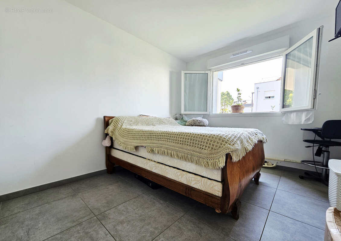 Appartement T3 en rez de jardin proche centre-ville BELLEY - photo 6