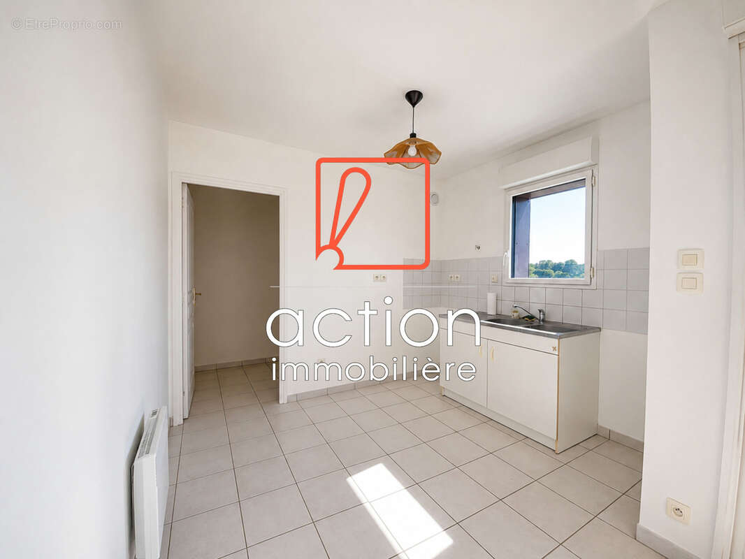 Lumineux appartement T2 de 55m2 avec balcon et parking - Centre-ville Lannion / Rive gauche - photo 3