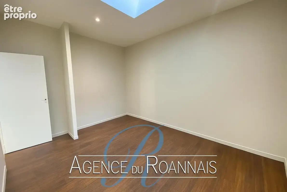 Maison type loft à vendre à ROANNE avec 4 chambres, cour et garage - photo 10