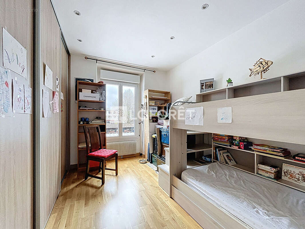 Appartement à CHATILLON