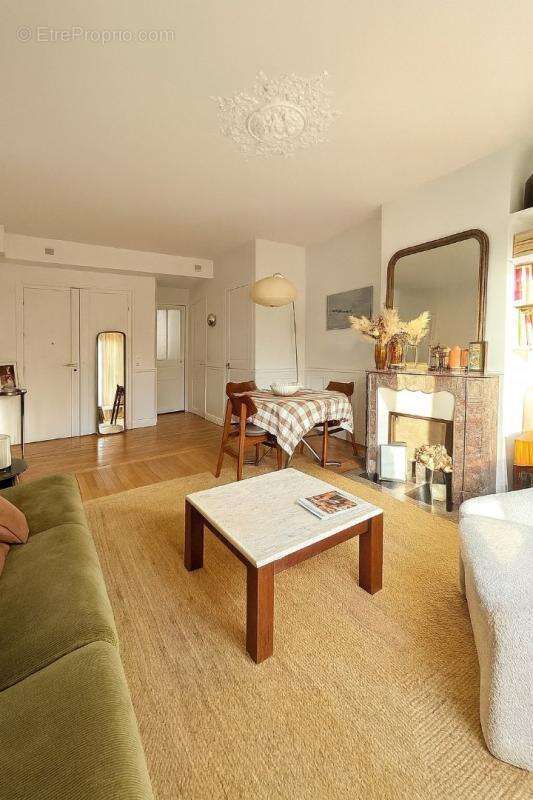 Appartement à LEVALLOIS-PERRET