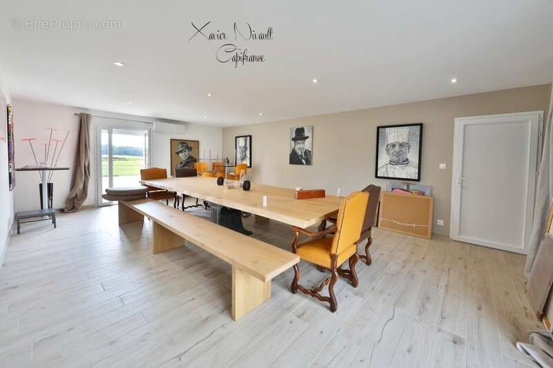 Maison à MONTREVEL-EN-BRESSE