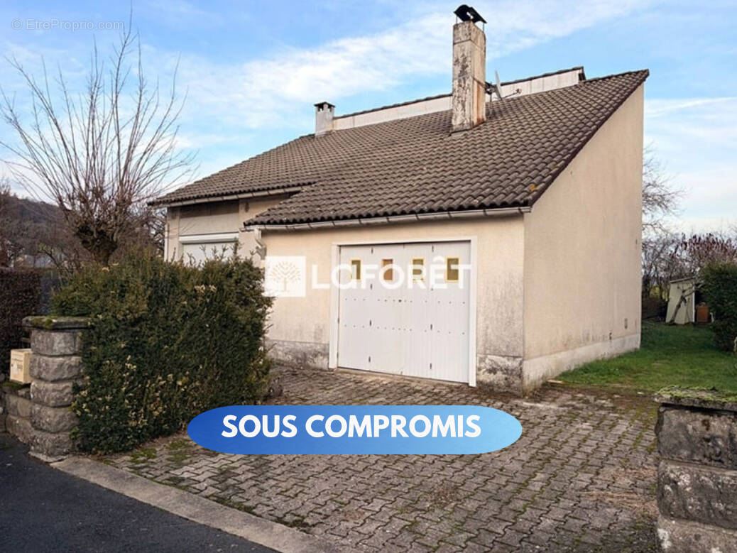 Maison à ARPAJON-SUR-CERE