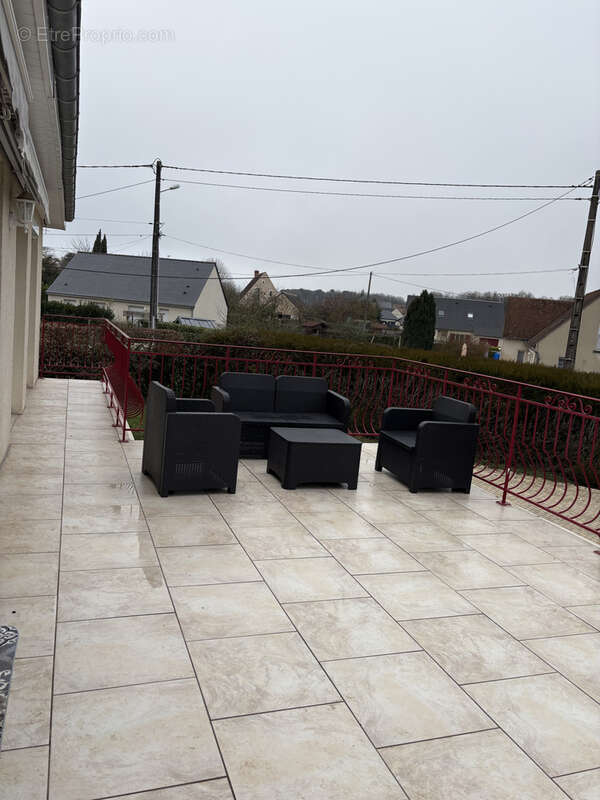 Maison à AZAY-SUR-CHER