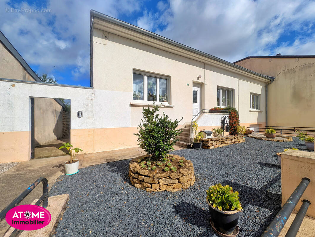 Maison à SAINTE-MARIE-AUX-CHENES