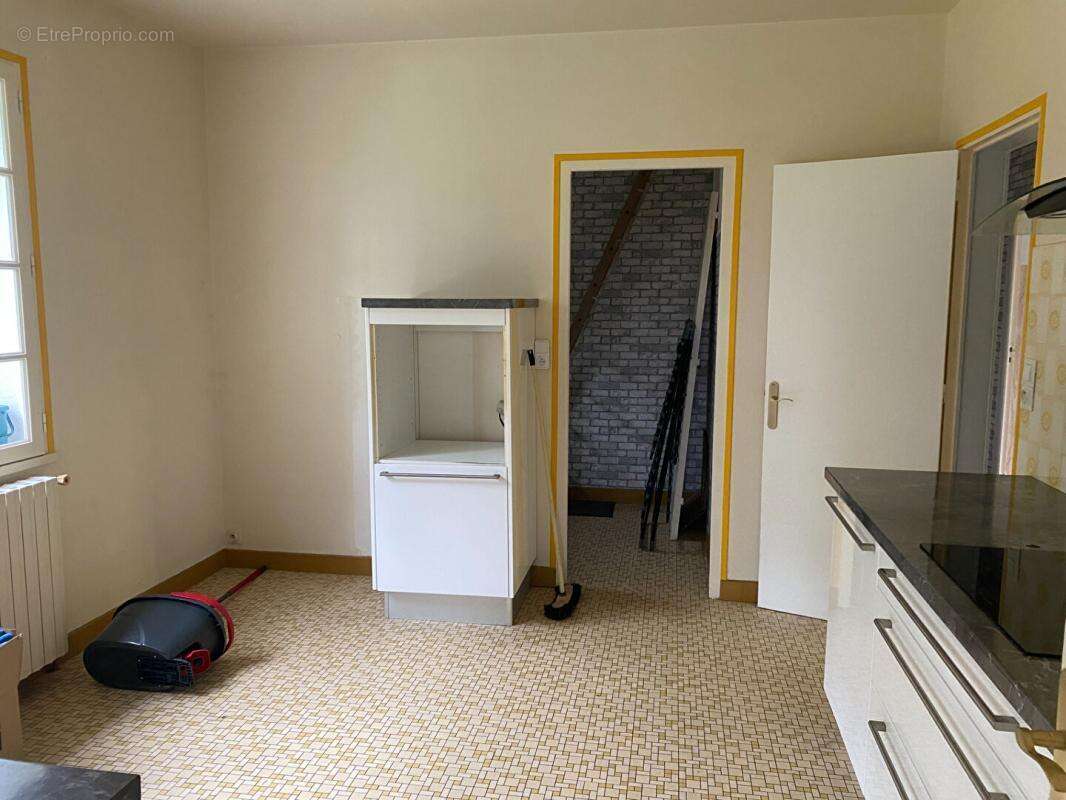 Maison à POULIGNY-SAINT-PIERRE