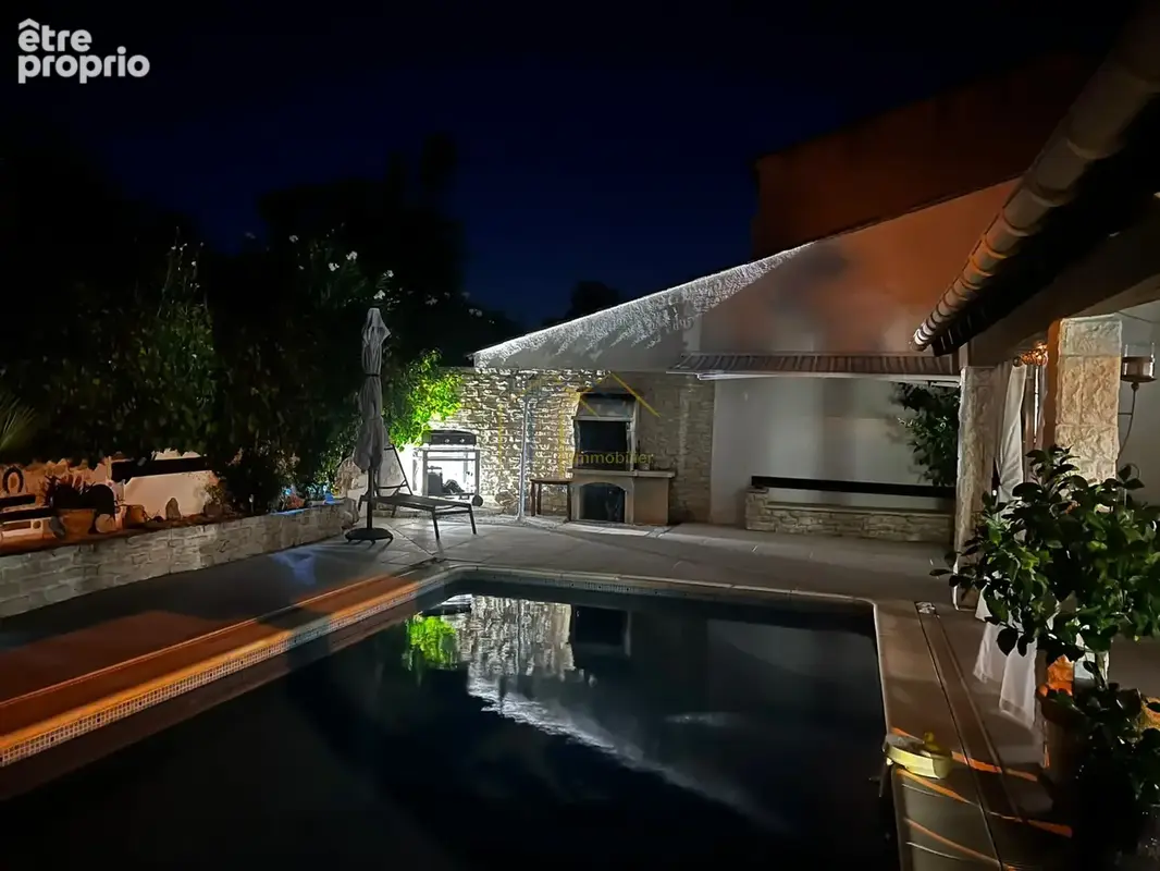 Grande villa avec 5 chambres, piscine et vue dégagée - photo 19