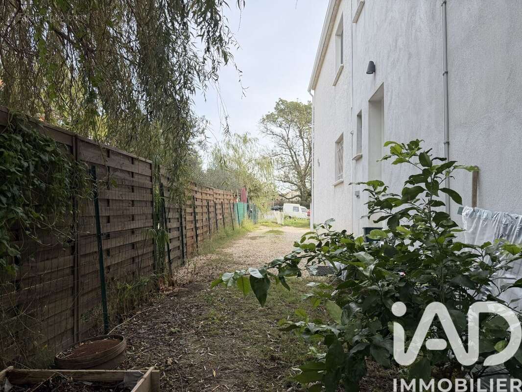 Photo 4 - Maison à LA FARE-LES-OLIVIERS