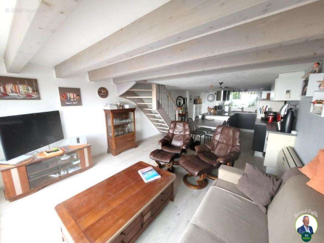 Appartement à FREJUS