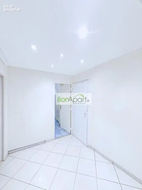 Appartement 3-4 pièces de 92.6m² au 8ème étage avec ascenseur - photo 2