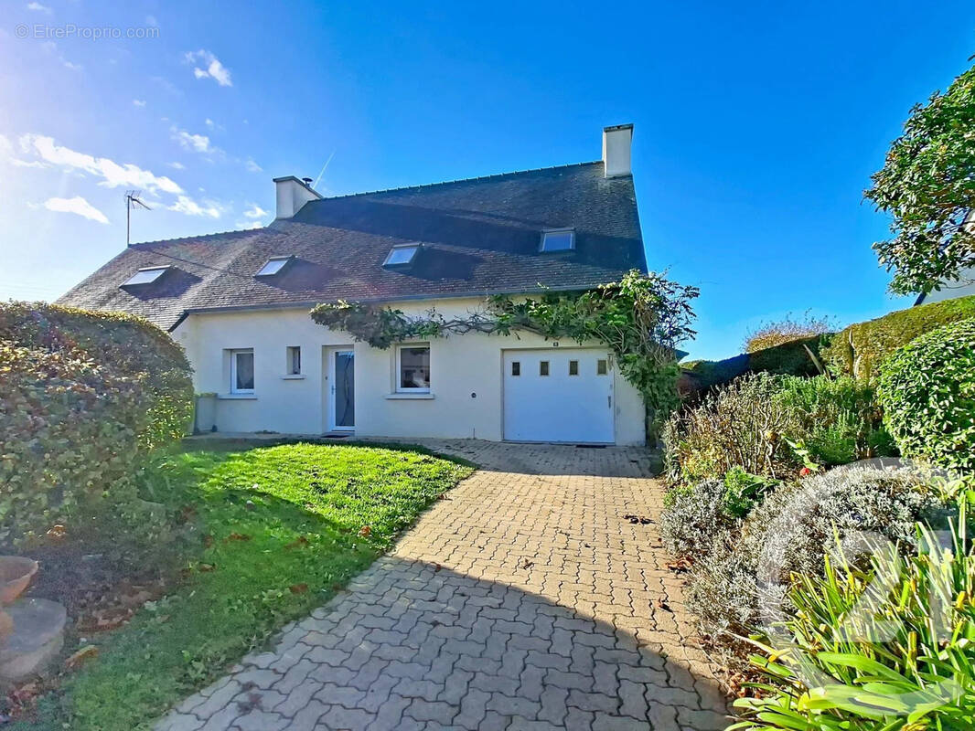 Maison à PLOULEC&#039;H