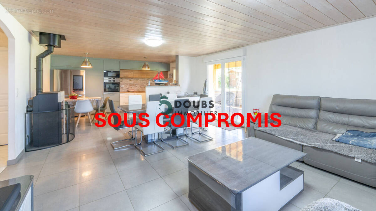 Maison à PLAIMBOIS-DU-MIROIR