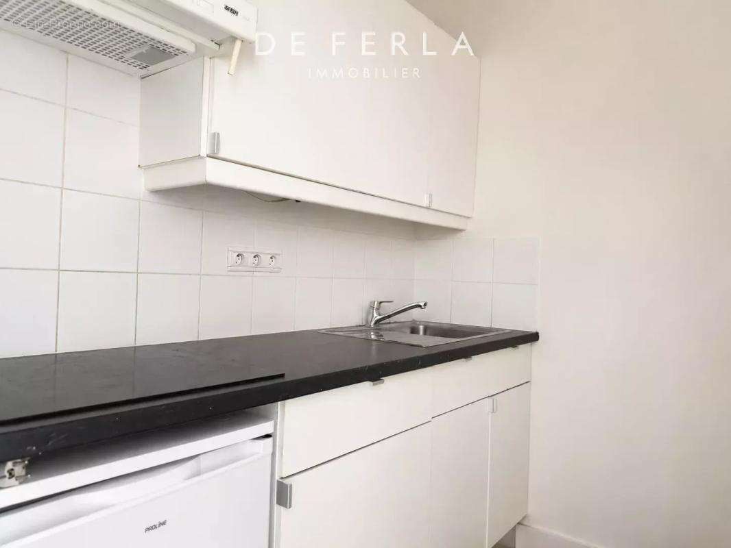 Appartement à PARIS-14E