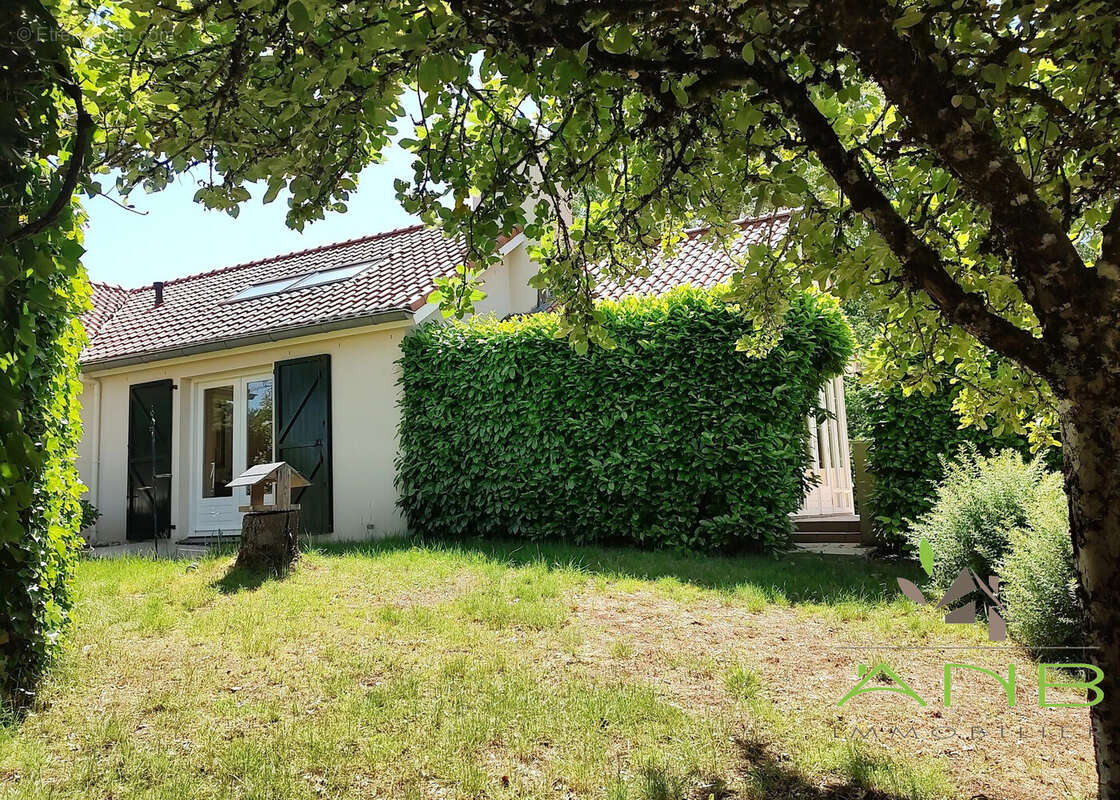 Maison à ECURAS