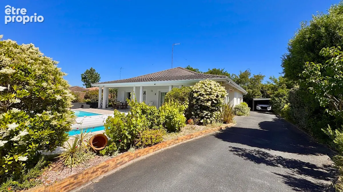 Villa plain-pied avec piscine - photo 2