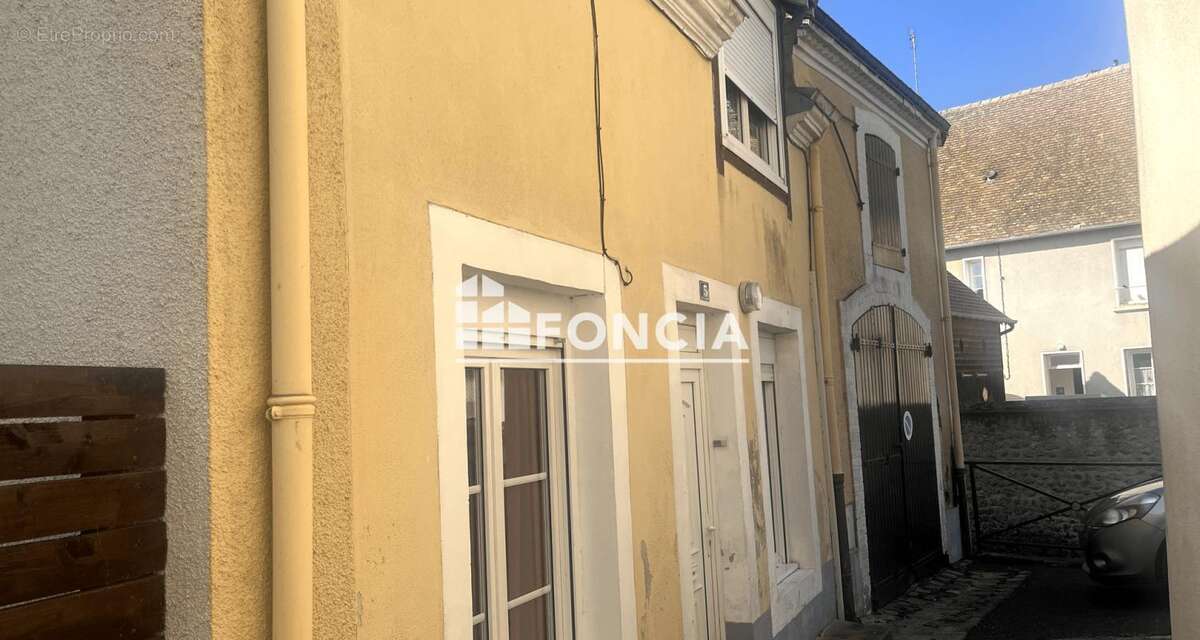 Maison à BEAUMONT-SUR-SARTHE