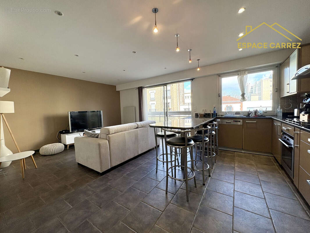 Appartement à LES LILAS