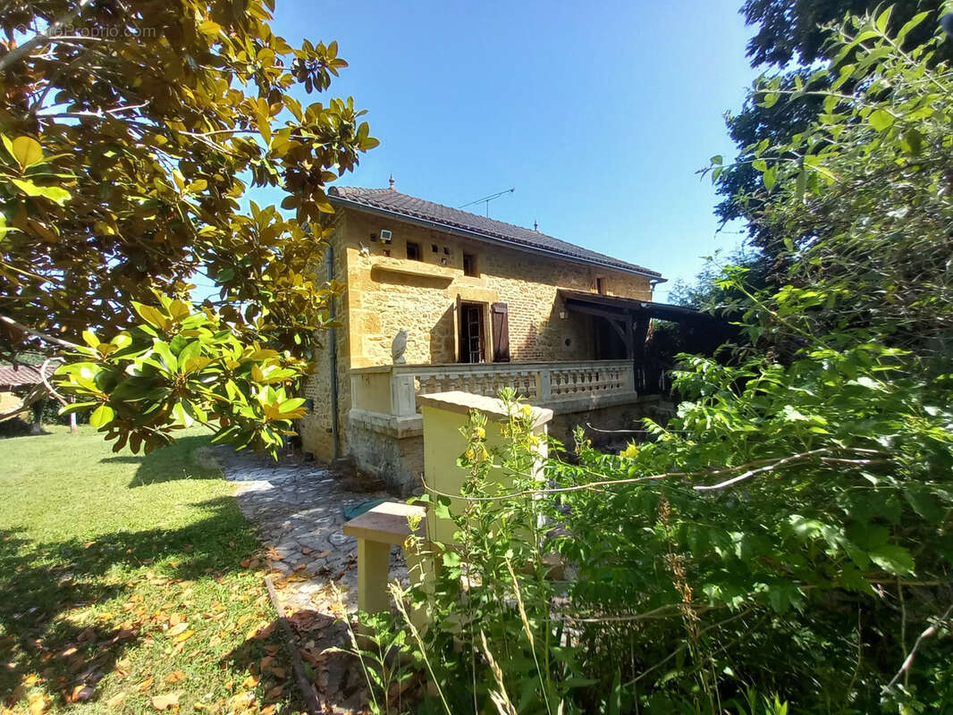 Maison à FRAYSSINET-LE-GELAT
