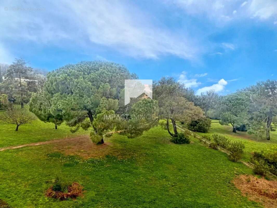 Appartement à HYERES