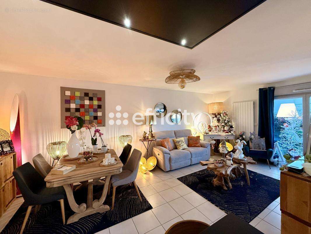 Appartement à LENTILLY