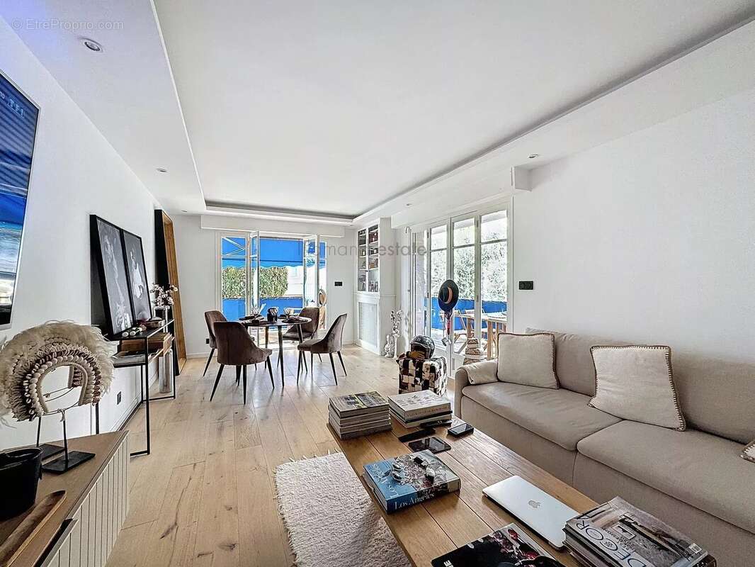 Appartement à LE CANNET