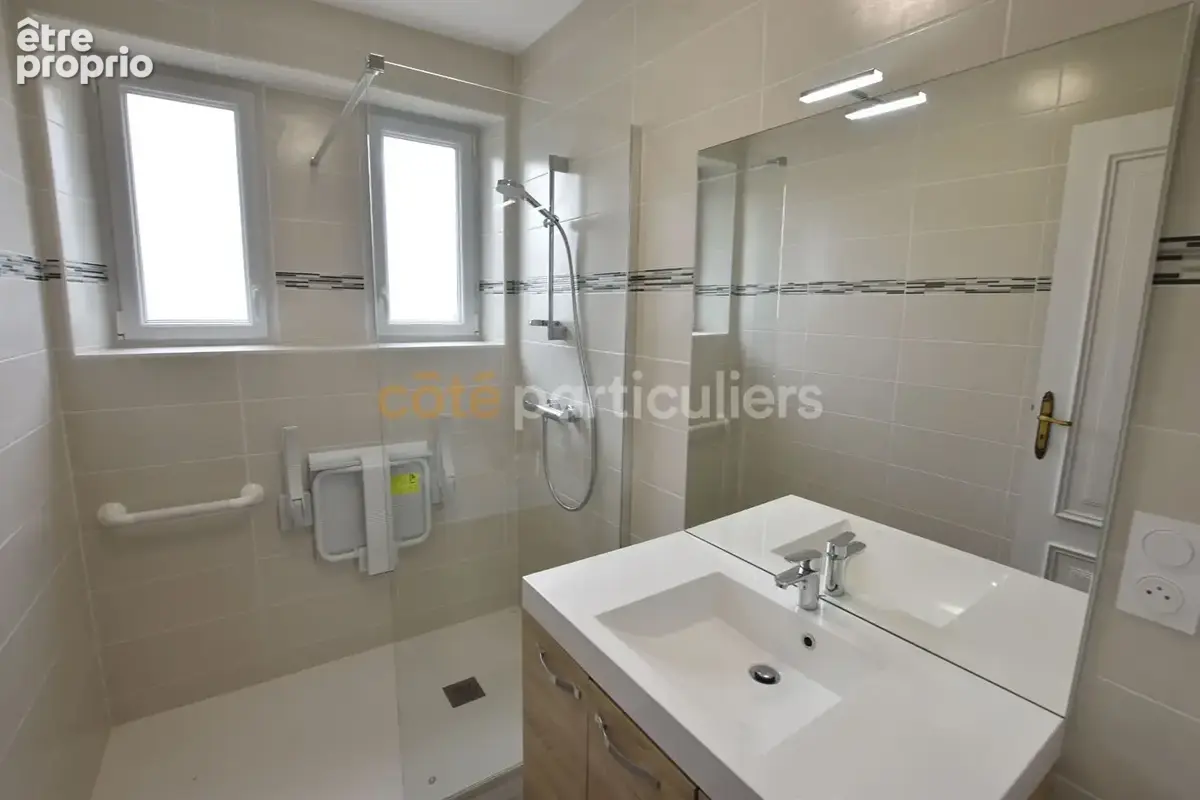 Maison 7 pièces - 5 chambres - terrain 694m² - photo 5