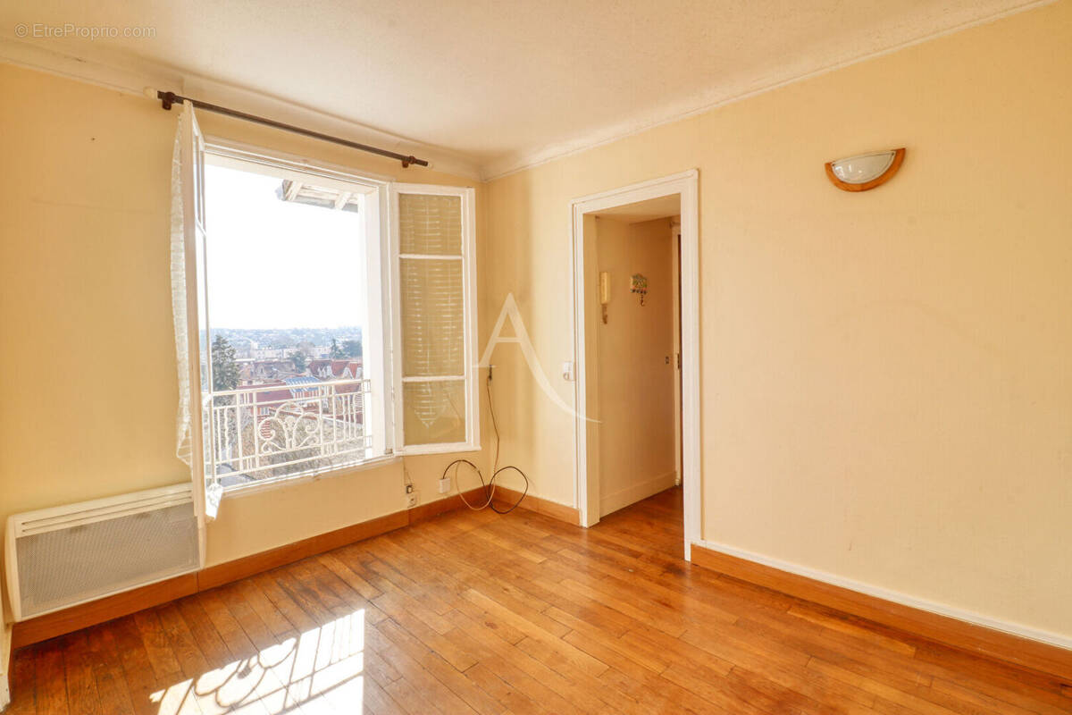 Appartement à BOURG-LA-REINE