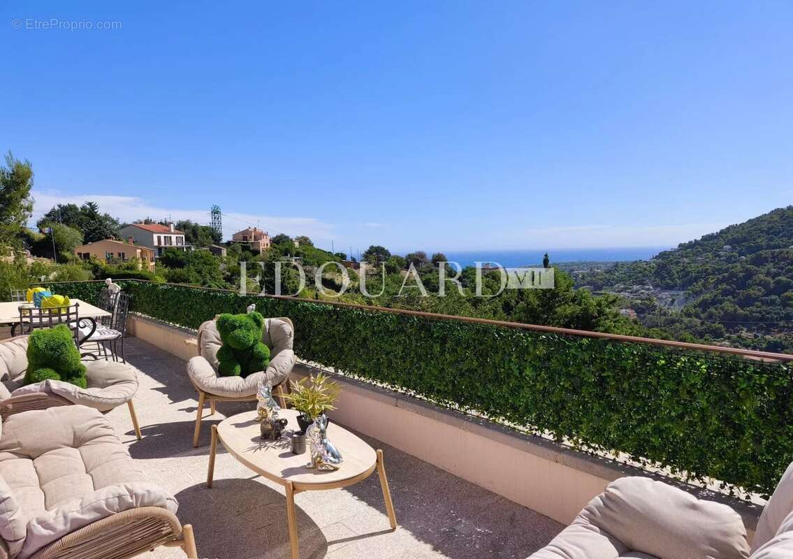 Splendide propriété de 300 m² en excellent état avec home cinéma, superbe piscine et pool house - photo 29