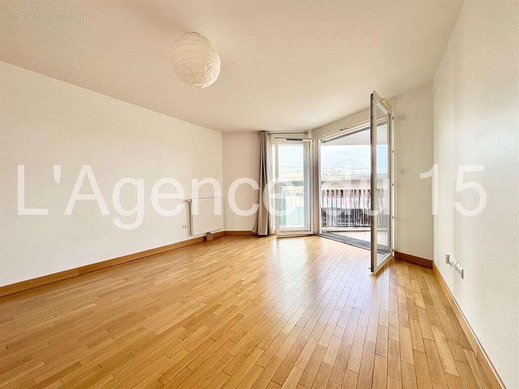 Appartement à ISSY-LES-MOULINEAUX