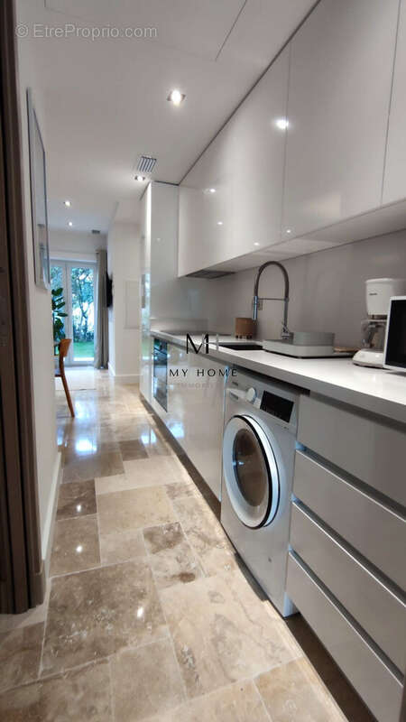 Cuisine - Appt T2 Ste Maxime - Appartement à SAINTE-MAXIME