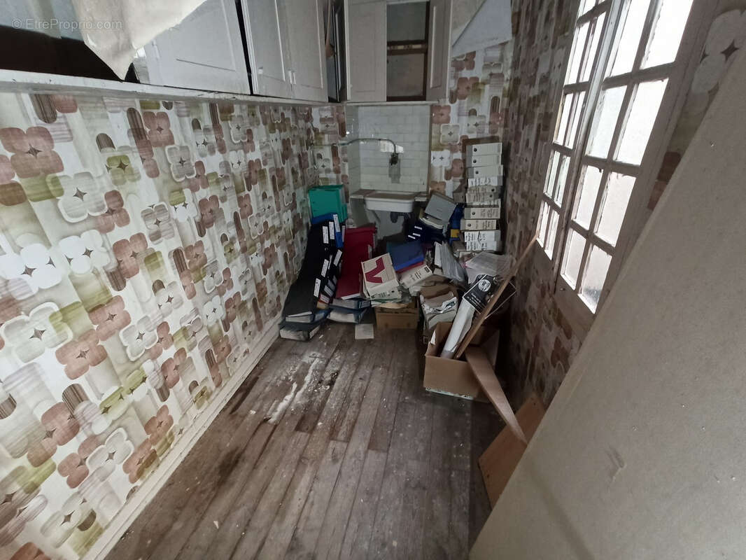 Commerce à SAINT-JUNIEN