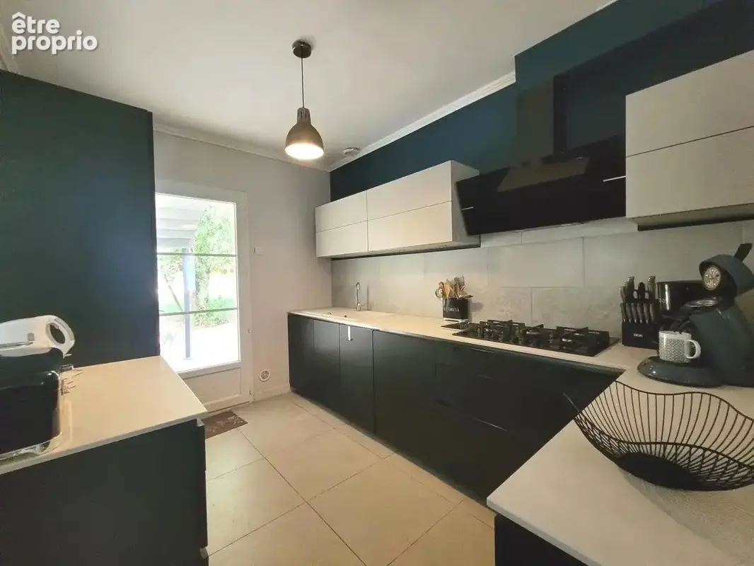 Belle maison familiale avec piscine sur terrain de 1700 m² - photo 9