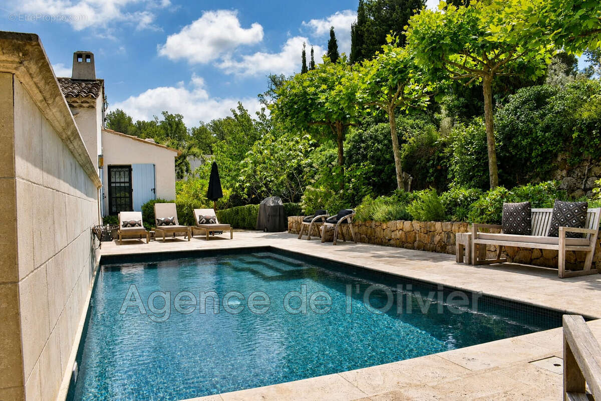 Maison 153 m² à Valbonne  - photo 3