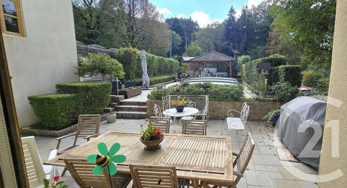 Maison à LE CREUSOT