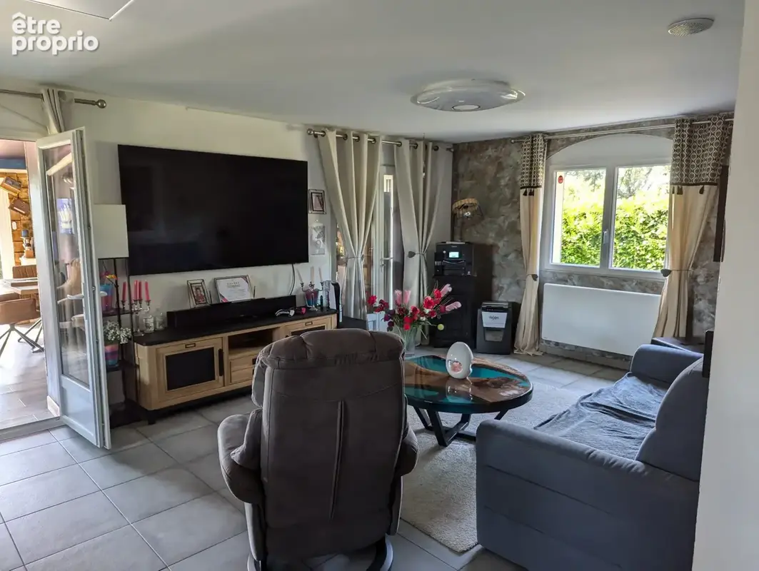 Maison 5 pièces 160 m² à vendre à Thevet-Saint-Julien (36400) - photo 5