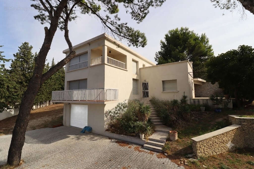 Maison à VEDENE