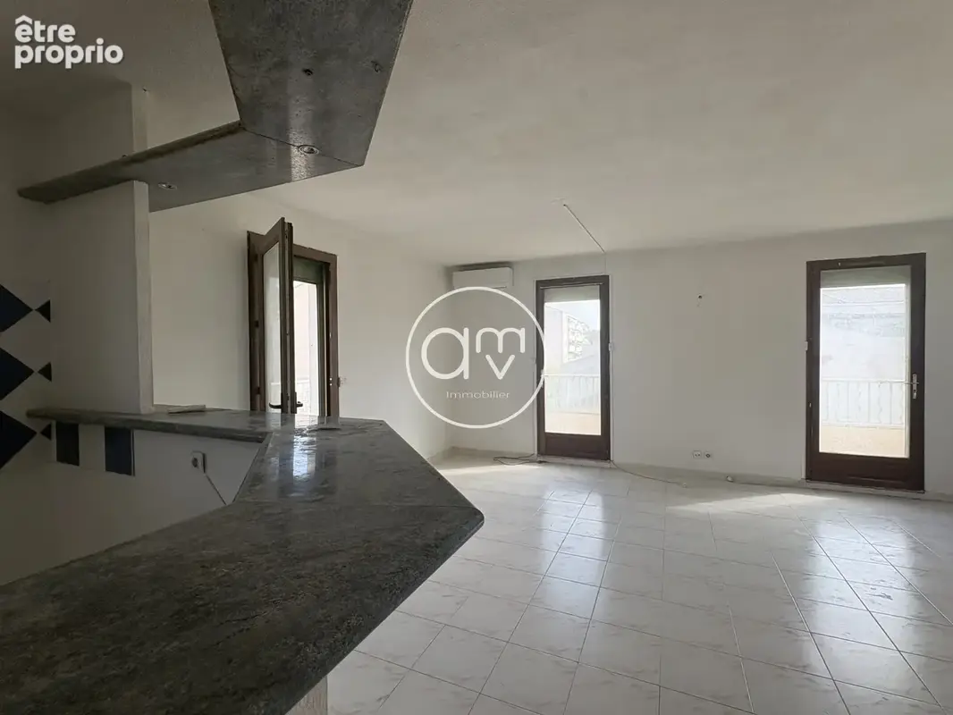 TOULON - BRUNET: Incroyable appartement T4 de112 m2 en dernier étage avec ascenseur EN EXCLUSIVITÉ - photo 5