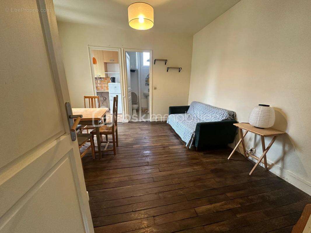 Appartement à PARIS-20E