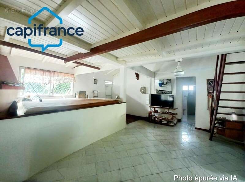 Maison à BAIE-MAHAULT