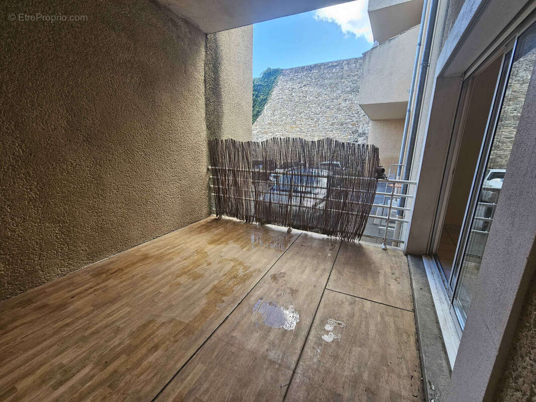 Appartement à MAUVES