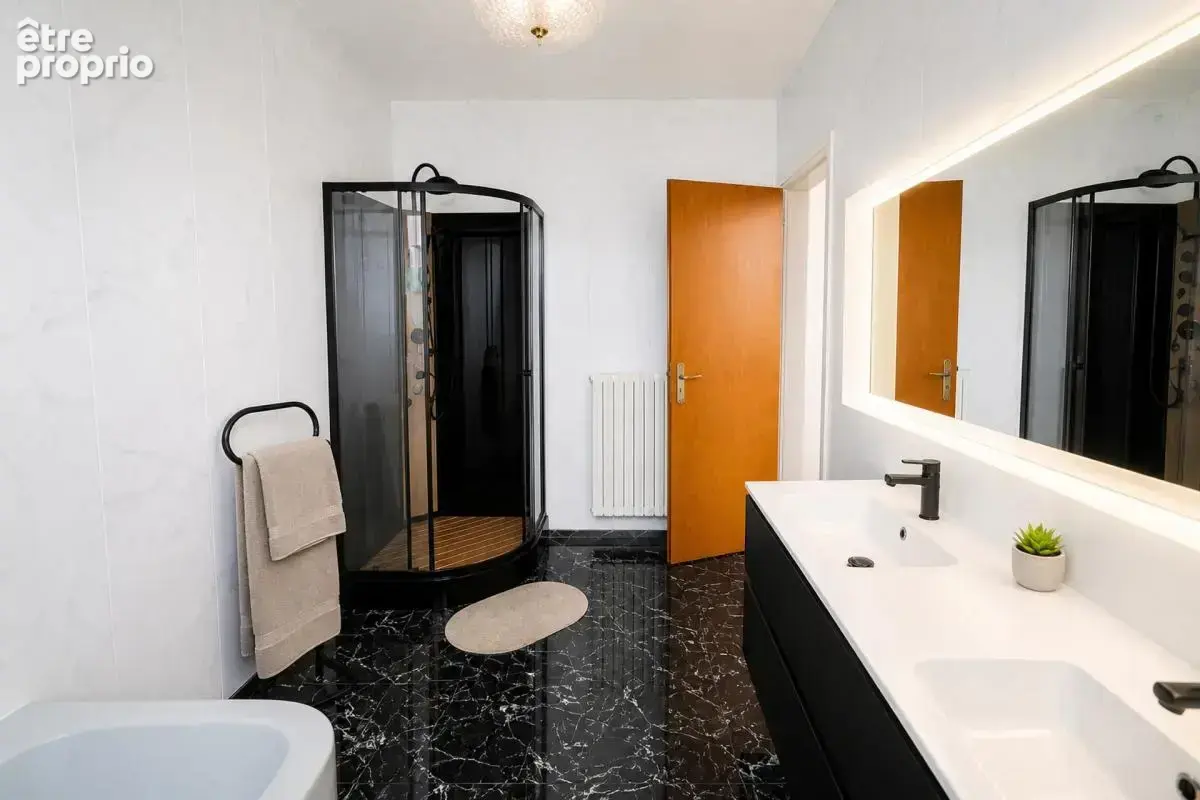 Maison de 6 pièces de 166 m² à Cléry-Saint-André - photo 12
