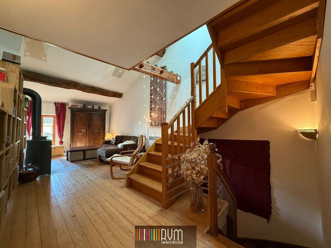 Maison à PRESSIAT