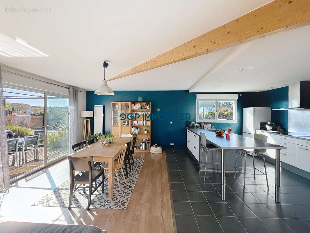 Maison à SAINT-SULPICE