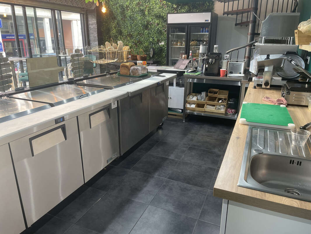 Commerce à SAINT-RAPHAEL