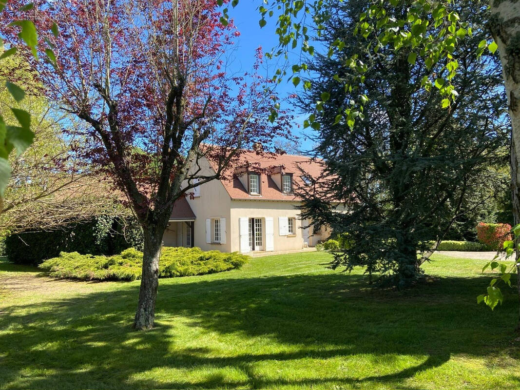 Maison à HOUDAN