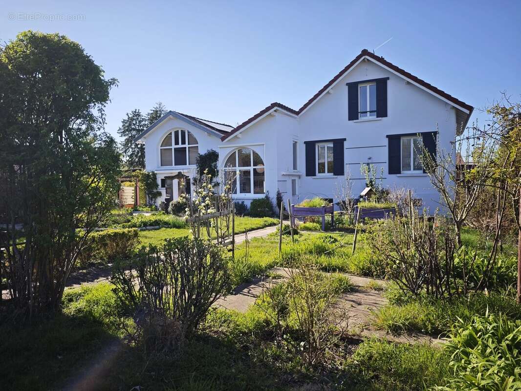 Maison à THAON-LES-VOSGES