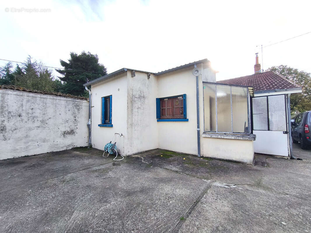 Maison à SOMMIERES-DU-CLAIN