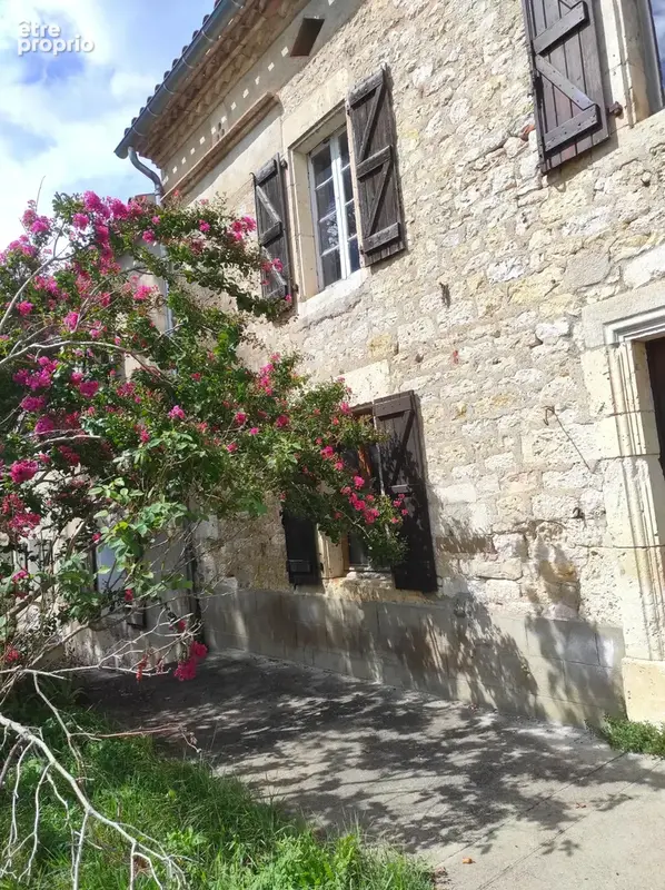 Maison à CAHUZAC-SUR-VERE