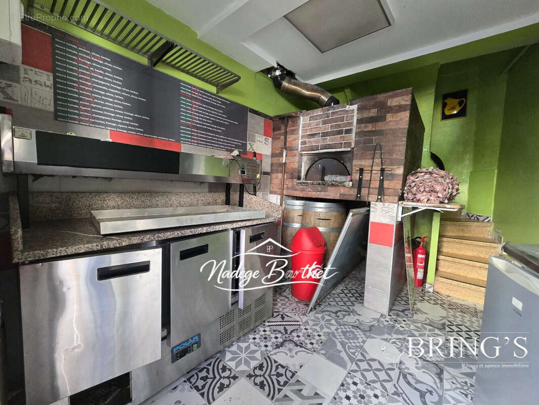 Commerce à MAZAUGUES